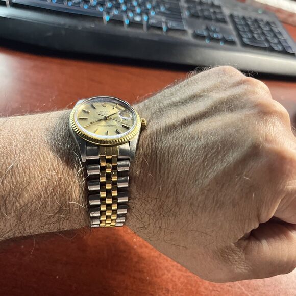 Rolex Datejust 116233 Gold and Silver Jubilee Bracelet with Gold Bezel - Picture 5 of 5